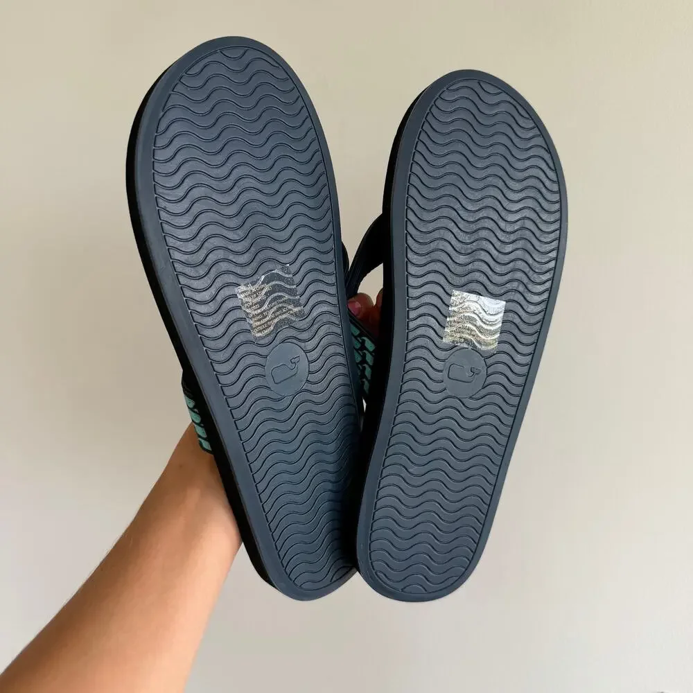 Vineyard Vines Classic Foam Whale Print Strap Flip Flop Sandals Navy 11 NEW